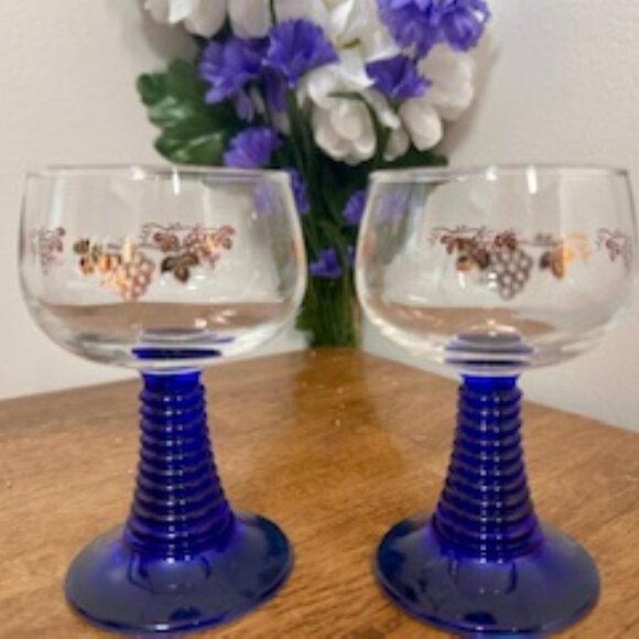 Vintage Cocktail Glasses Pair with Gold Grapevine Pattern and Cobalt Blue Beehiv - Picture 1 of 10